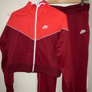 Nike women tracksuit